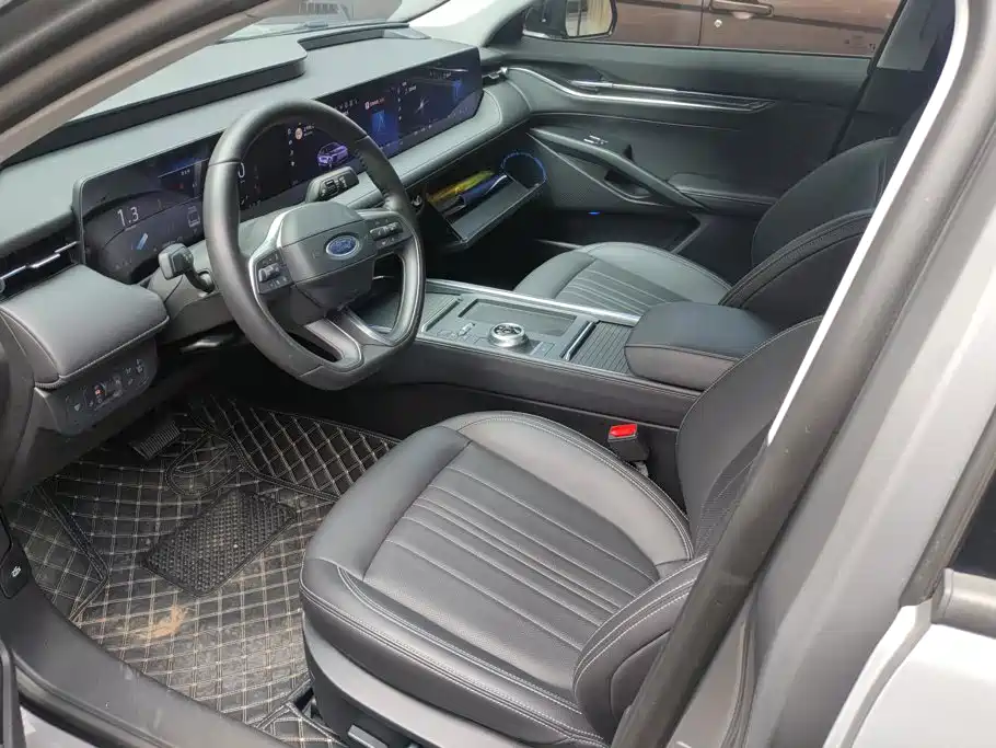 Ford Mondeo 2025 2025 2.0T EcoBoost Luxury