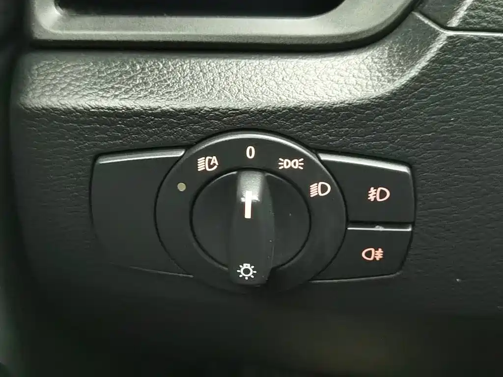 BMW X1 (Import) 2013 2010 sDrive18i Luxury Model