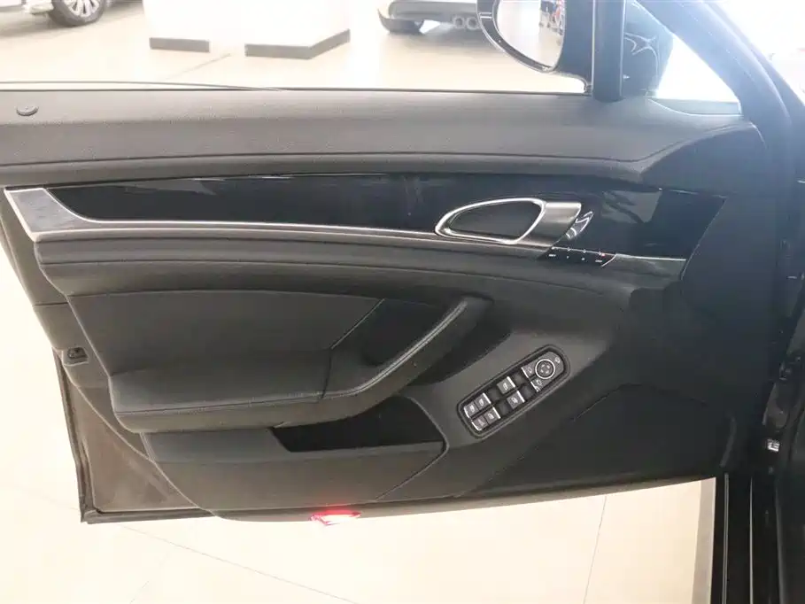 Porsche Panamera 2010 Panamera 3.6L фото 13