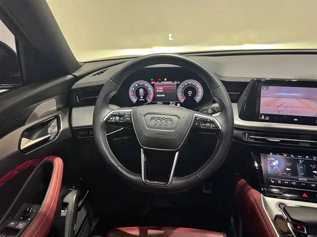 Audi Q6 2025 2024 45 TFSI quattro Black Warrior Edition 6-seater