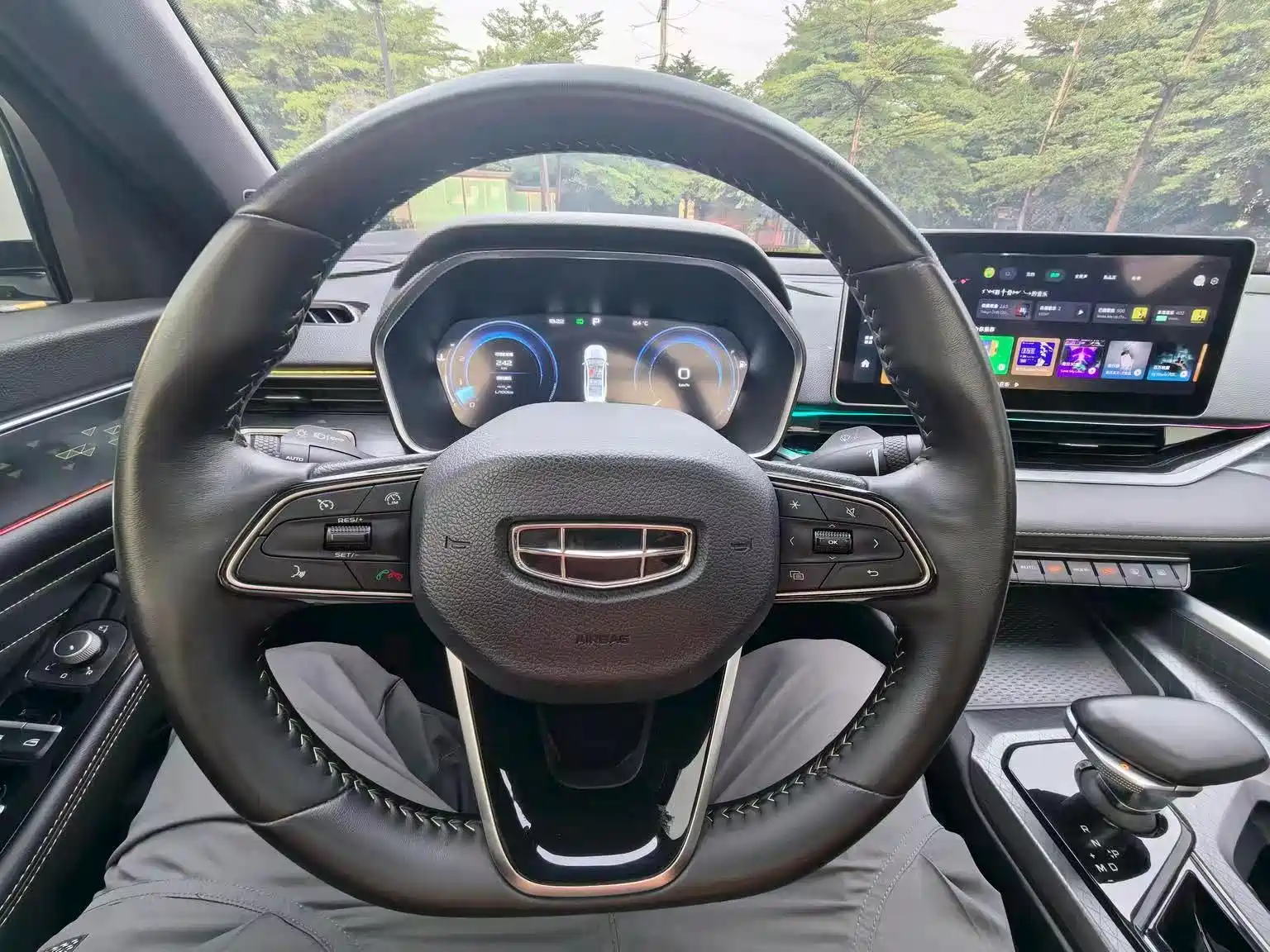 Фото 6 - Geely Preface