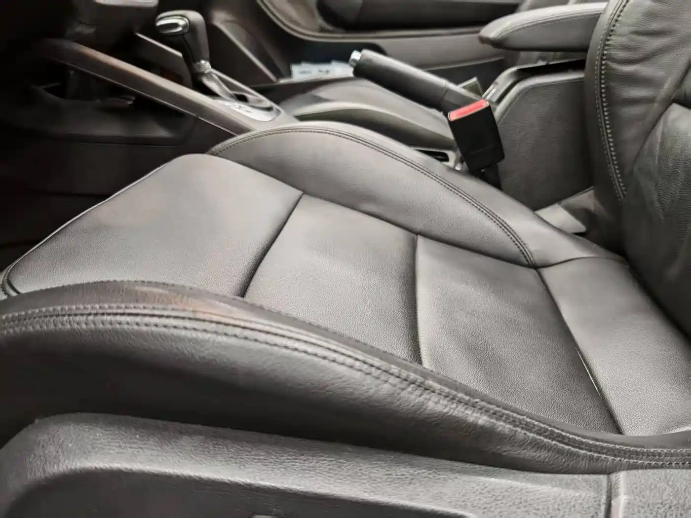 Volkswagen Eos 2010 2.0TSI DSG Luxury фото 15