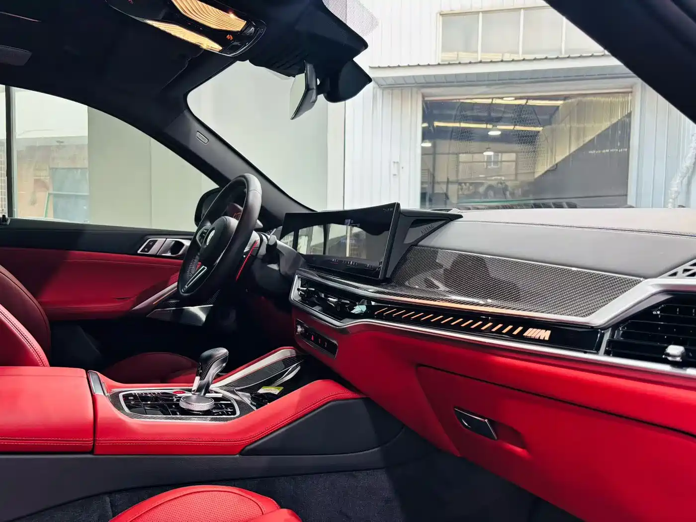 BMW X6 M 2023 Model X6 M Thunder Edition фото 9