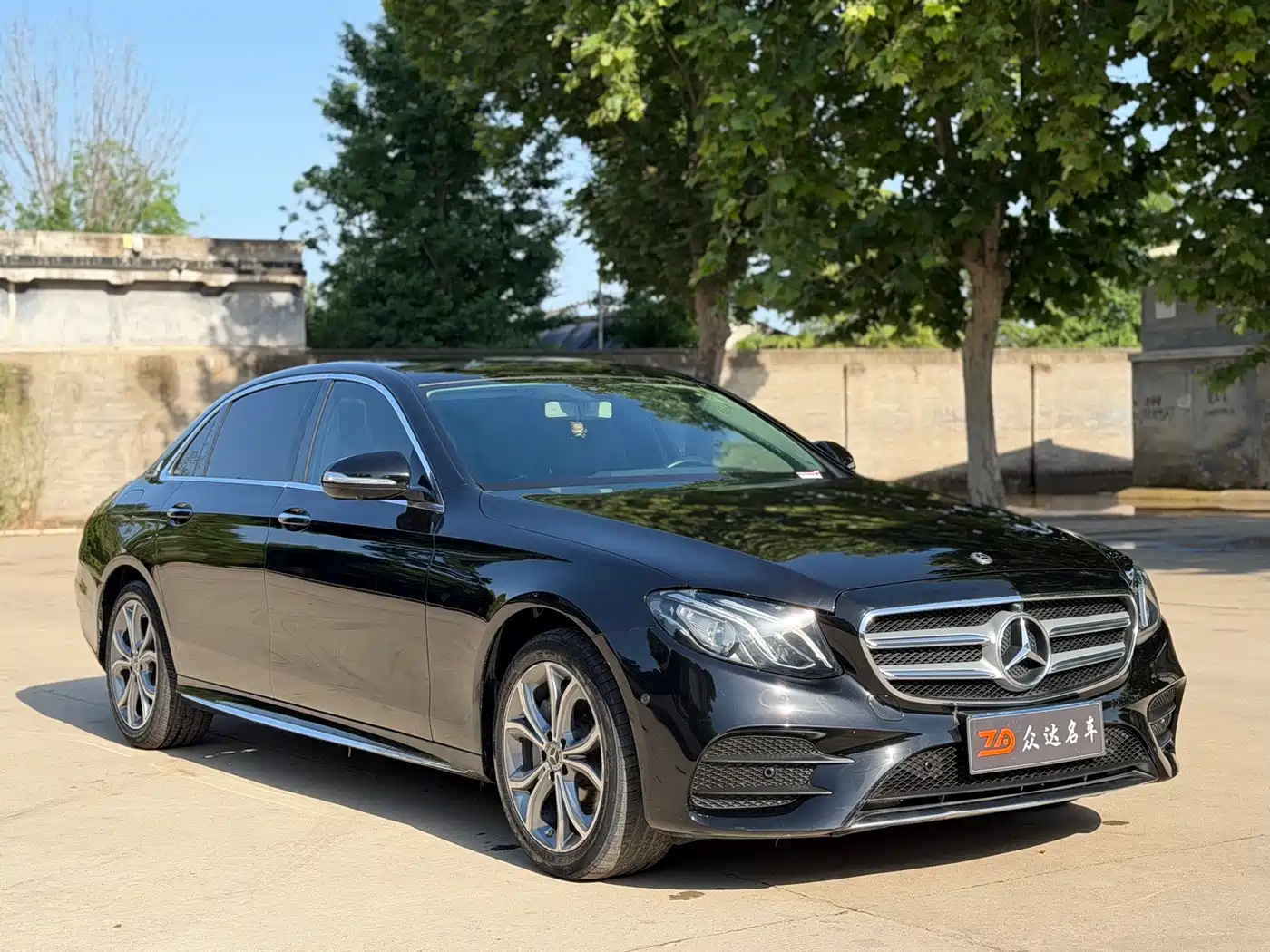 Mercedes-Benz E-Class 2020 E 300 L Sport Fashion Model фото 3
