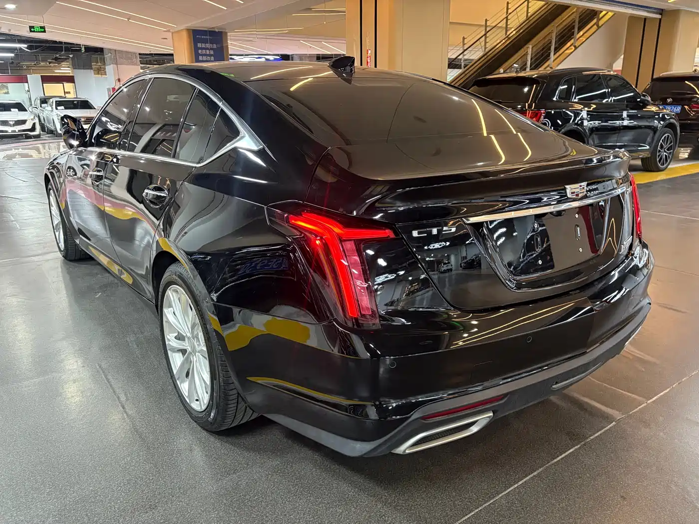 CADILLAC CT5