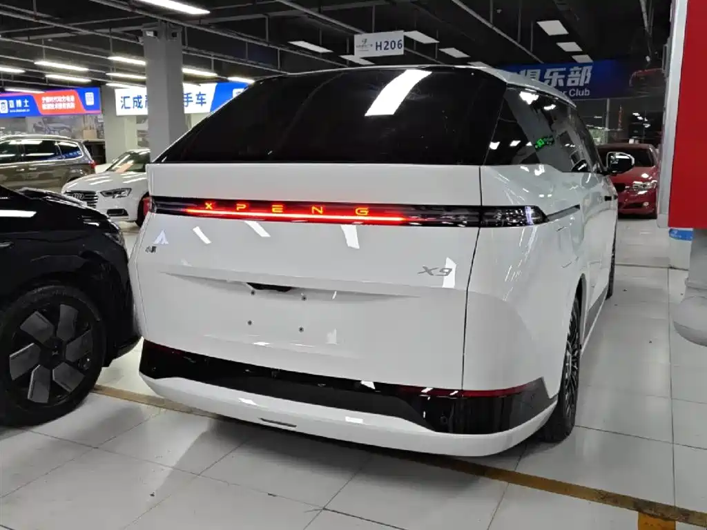 XIAOPENG X9