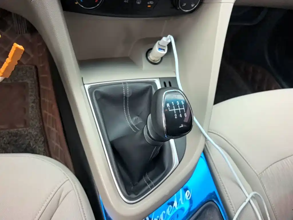 Фото 14 - Buick Excelle