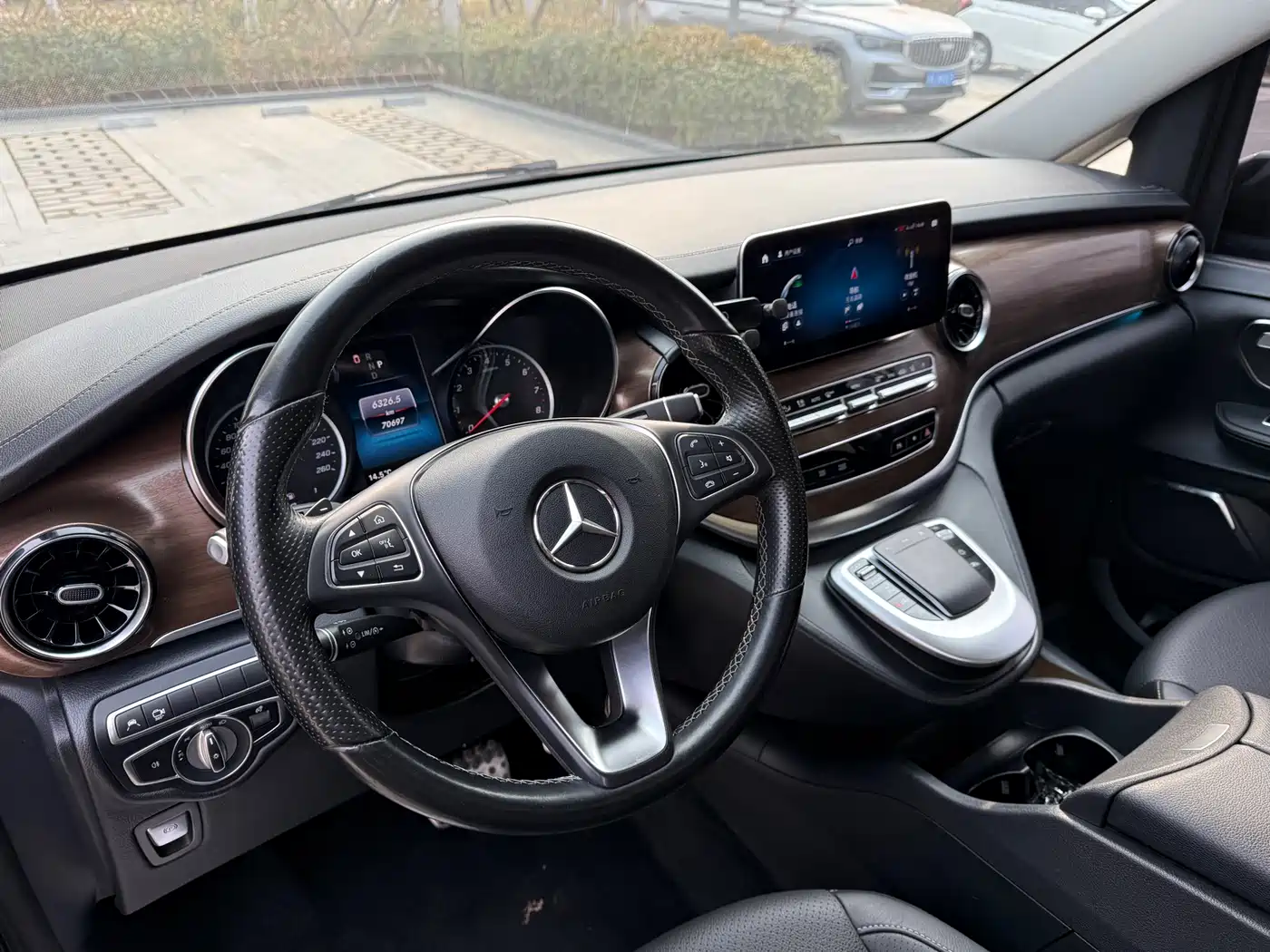 Mercedes-Benz V-Class 2022 V 260 L Long Wheelbase Prestige Edition фото 8