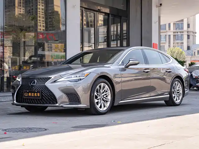Lexus LS 2021 500h Luxury Edition — фото 1