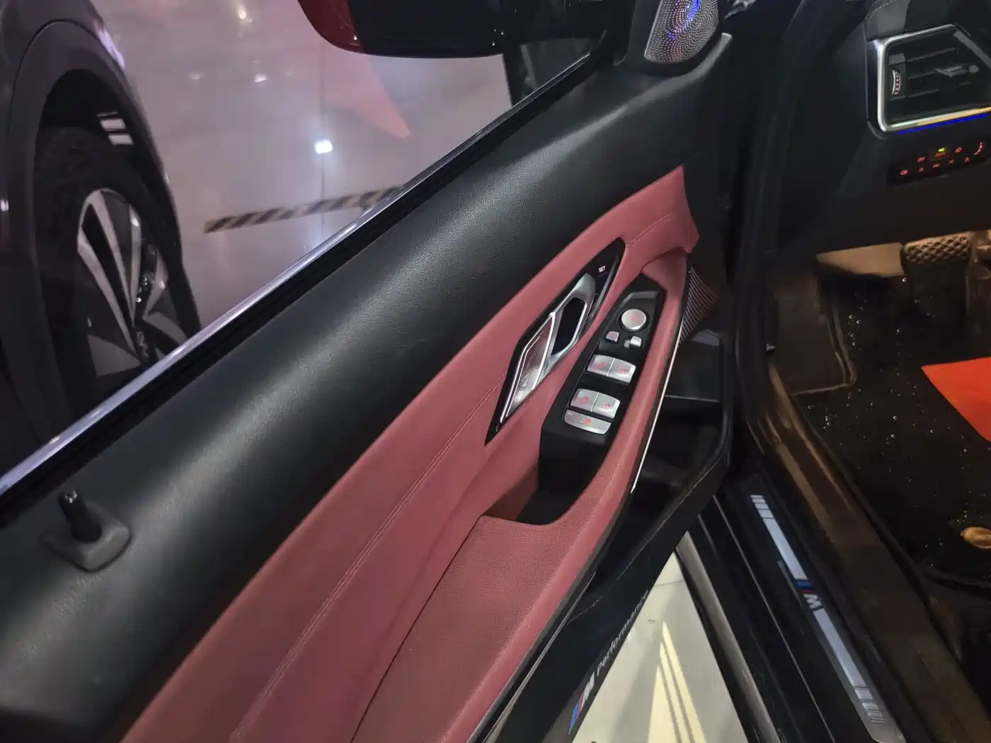 BMW 3 Series 2021 325Li M Sport Package фото 9