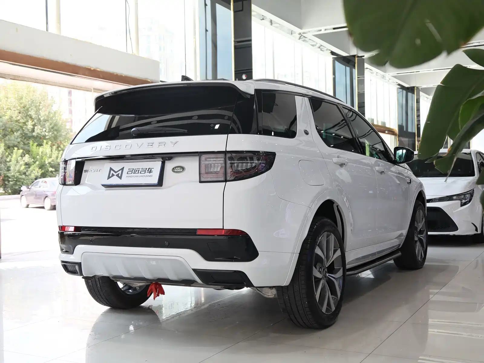 صورة 17 - Land Rover Discovery Sport