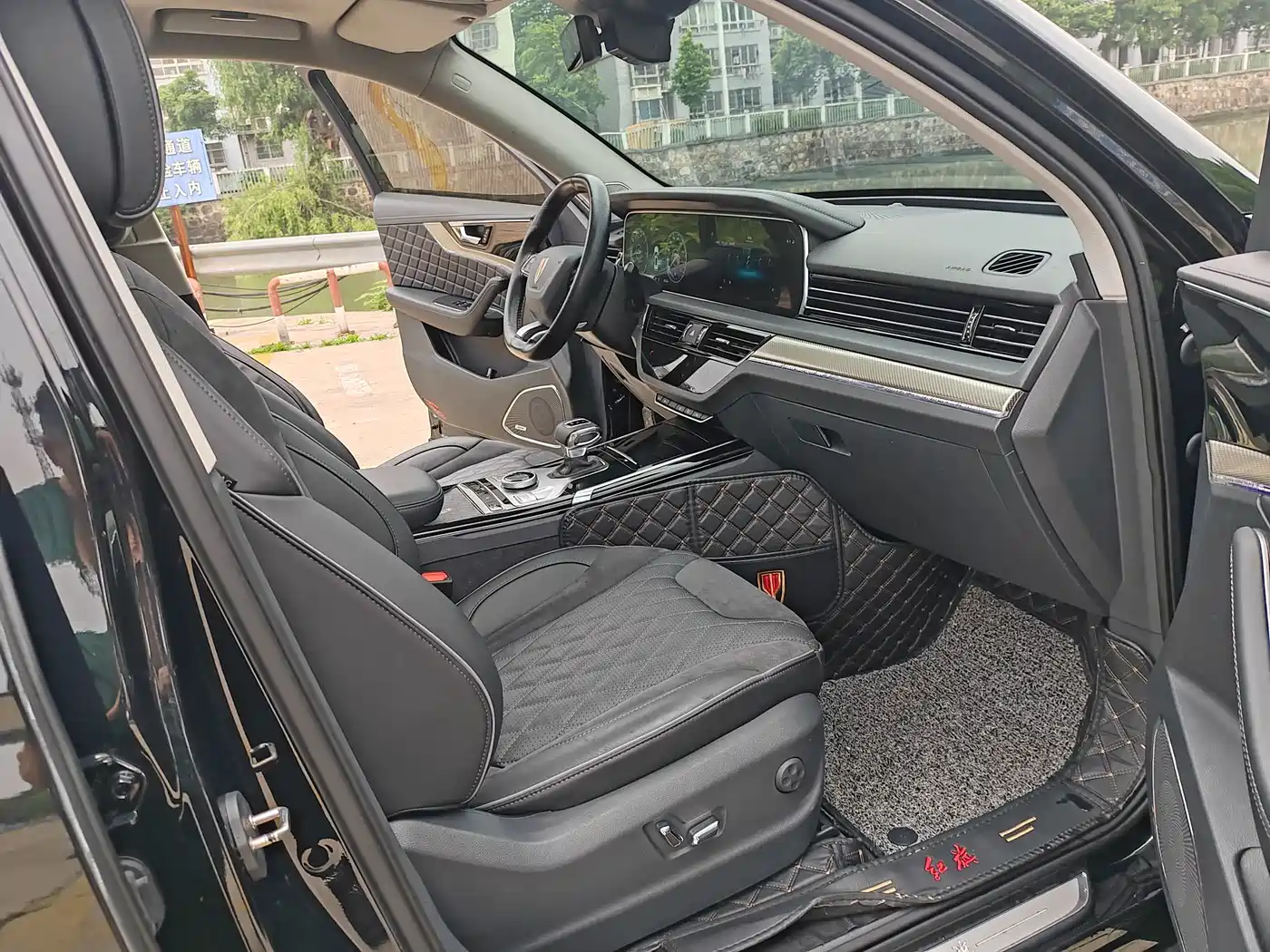 Hongqi HS5 2019 2.0T Smart Connect Enjoy Edition фото 11