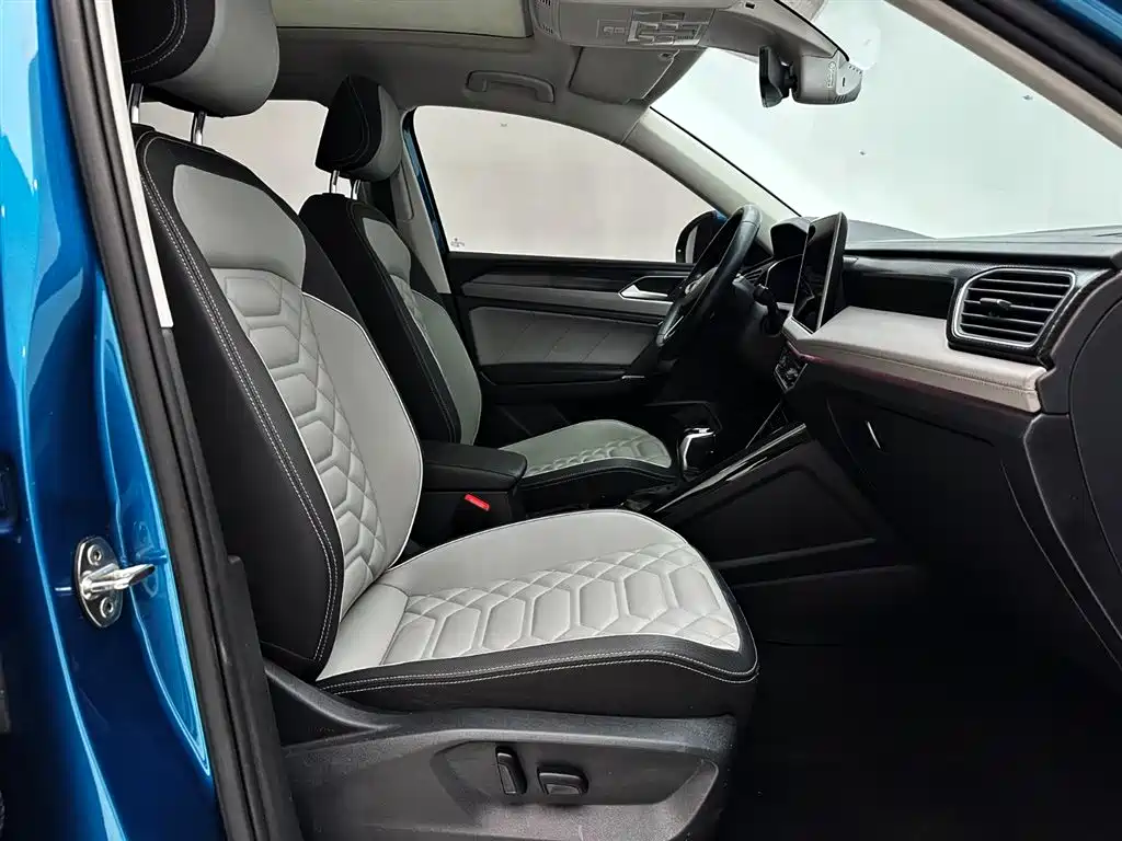 Volkswagen Tayron 2023 280TSI 2WD Luxury Plus Advanced Edition фото 20