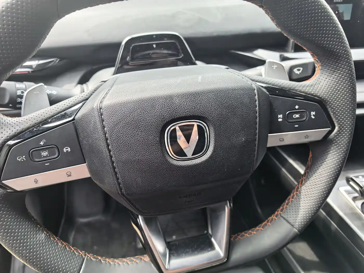 CHANGAN UNI-V
