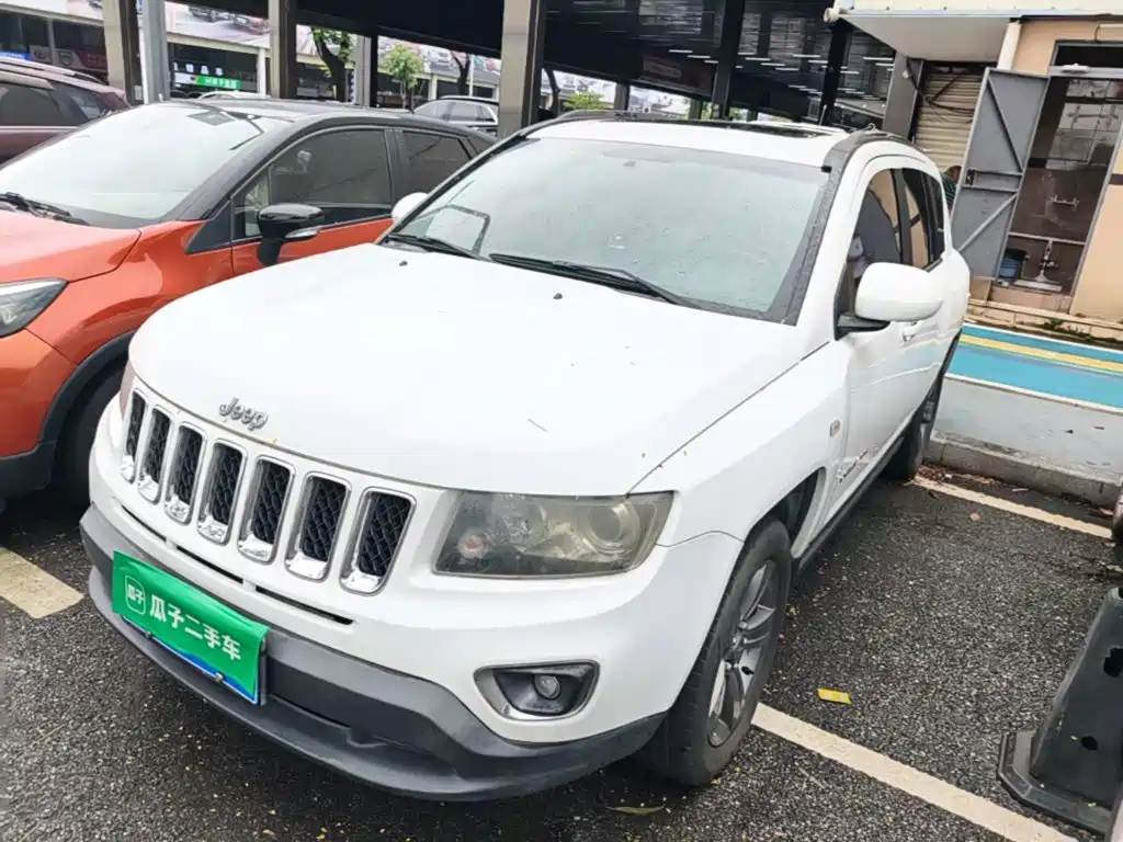Jeep Compass (Import) 2015 2014 Facelift 2.4L 4WD Comfort Edition