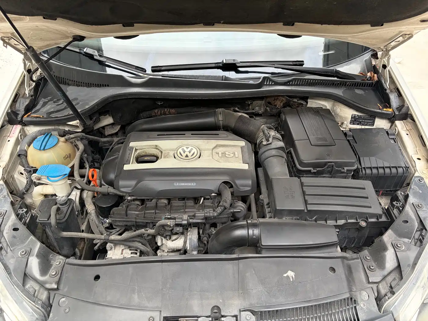 Volkswagen Golf GTI 2011 2012 2.0TSI GTI