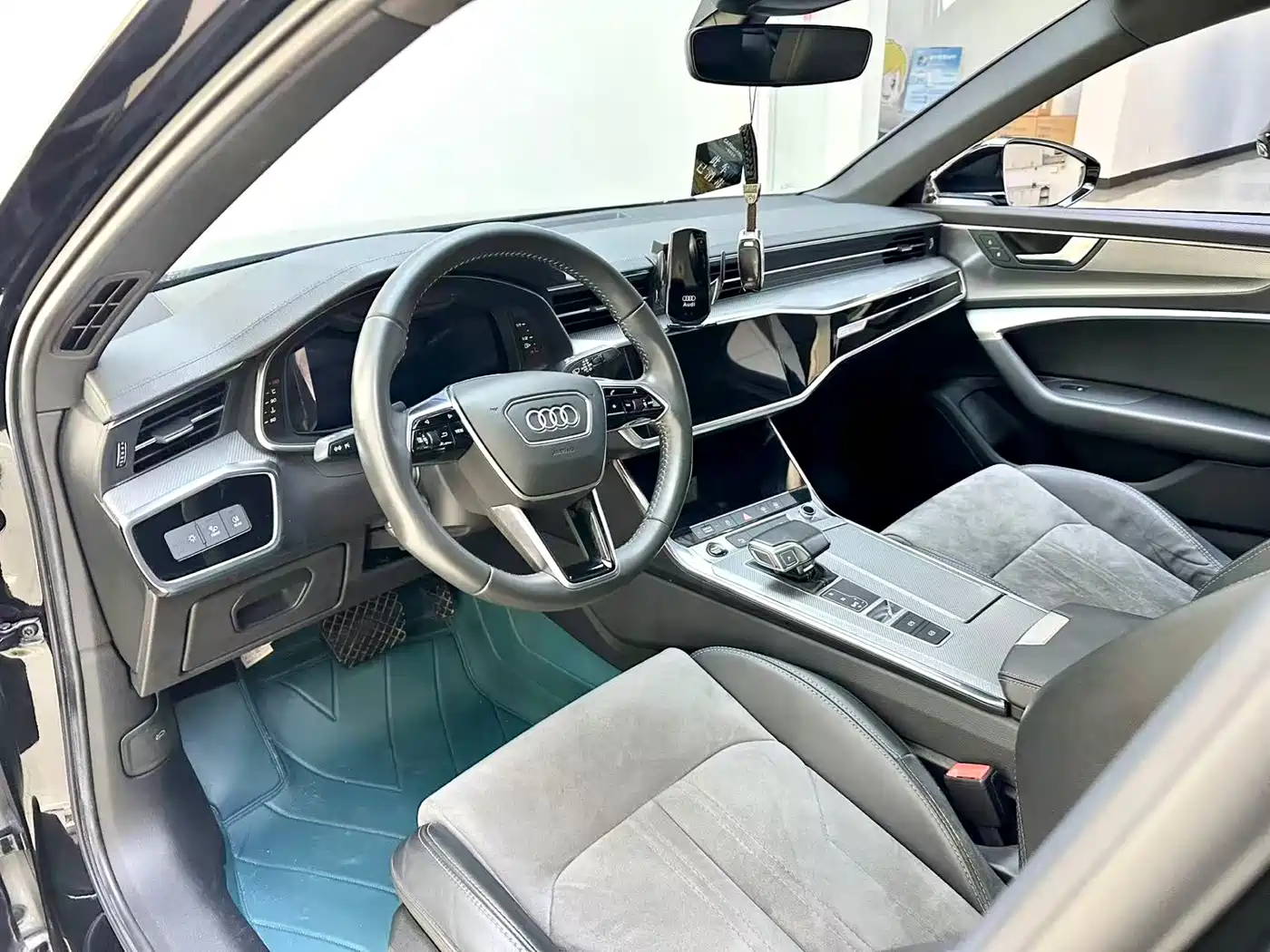 Audi A6L 2021 45 TFSI Exclusive Sport фото 9