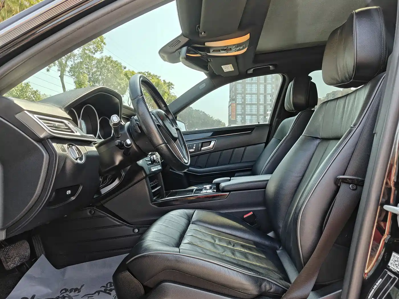 Mercedes-Benz E-Class 2015 E 320 L фото 16