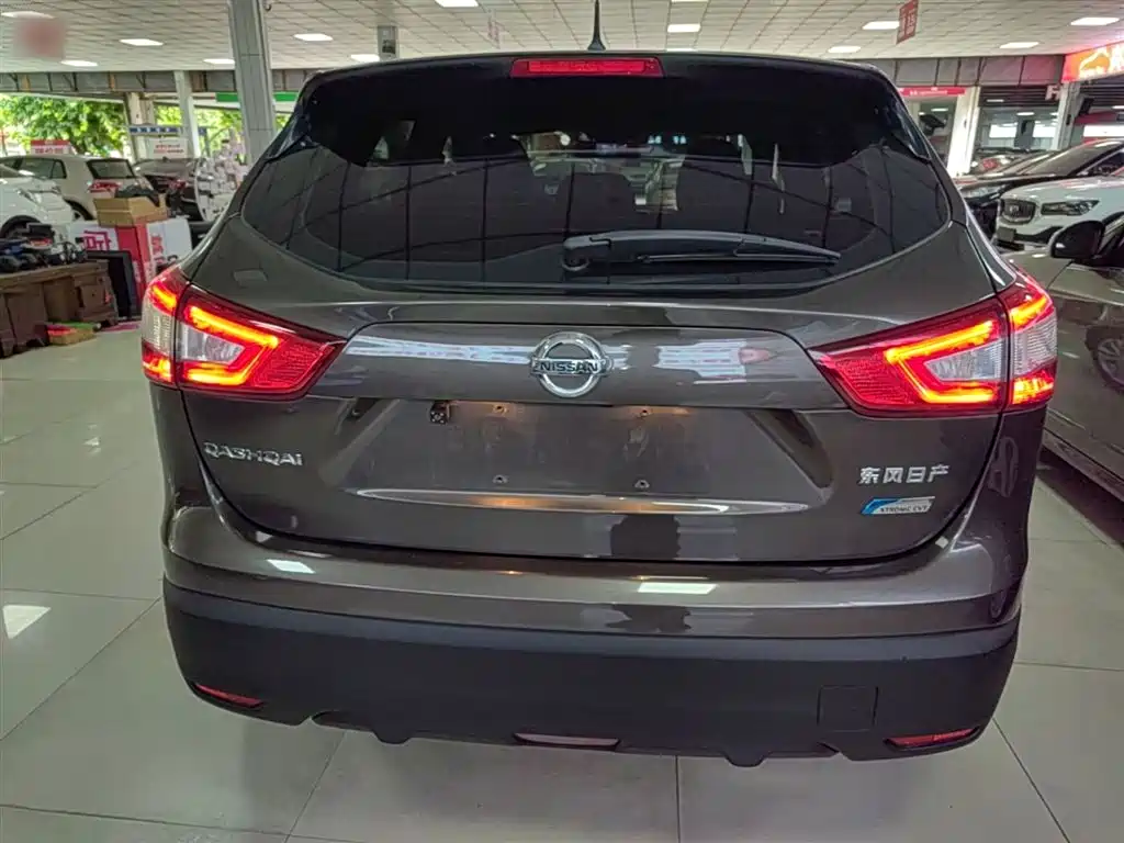 Фото 6 - Nissan Qashqai