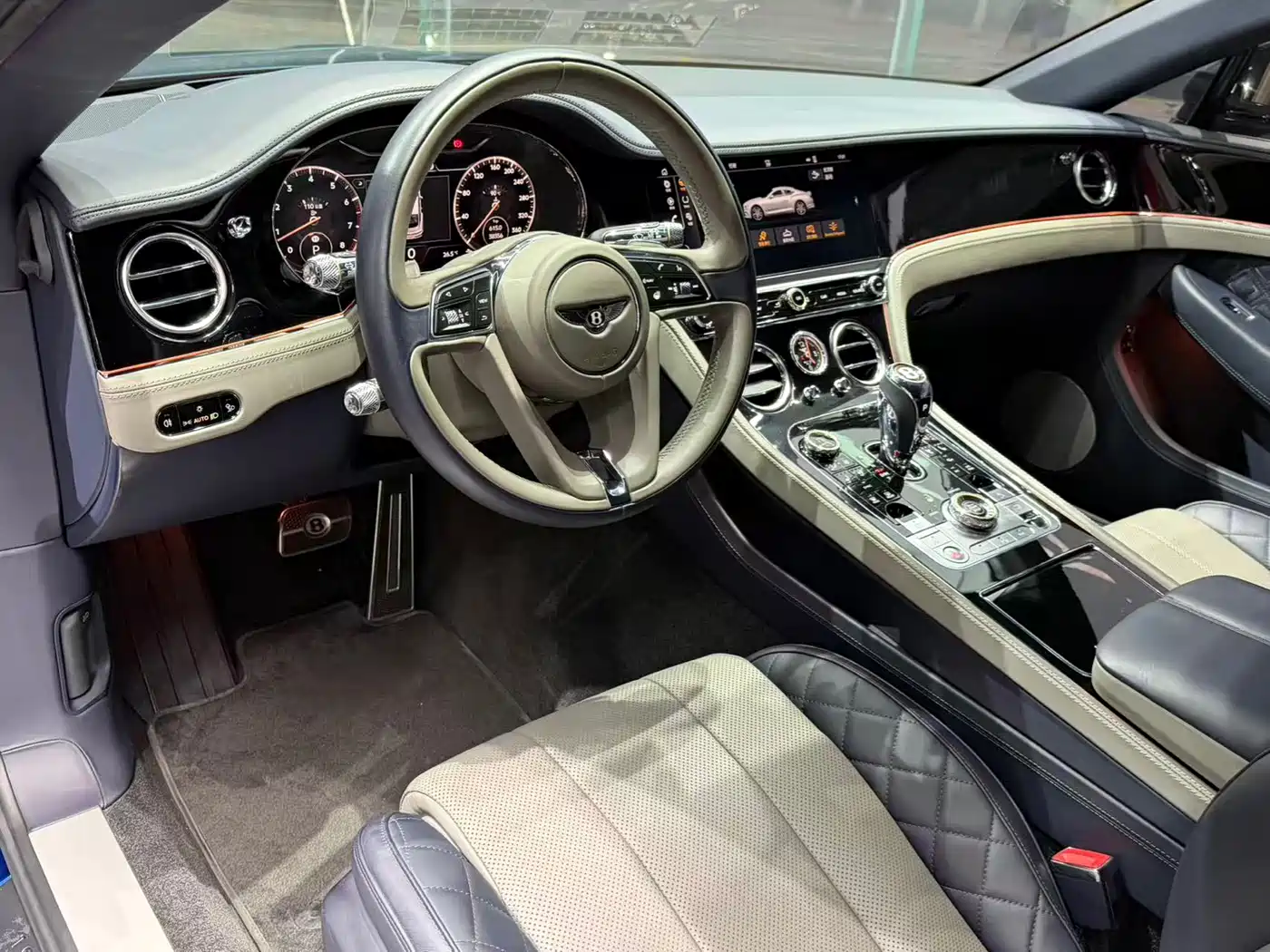 Bentley Continental 2018 6.0T GT W12 фото 4