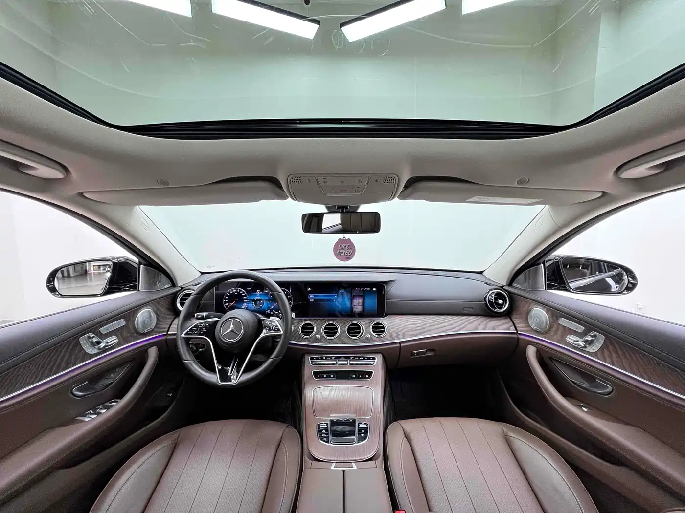 Mercedes-Benz E-Class 2023 Facelift E 300 L Luxury фото 19