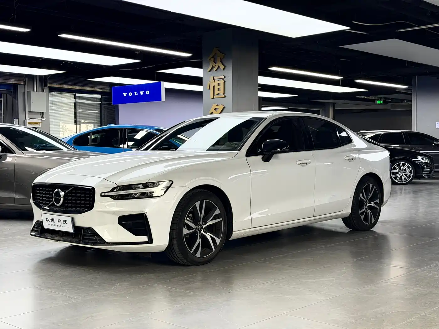 VOLVO S60