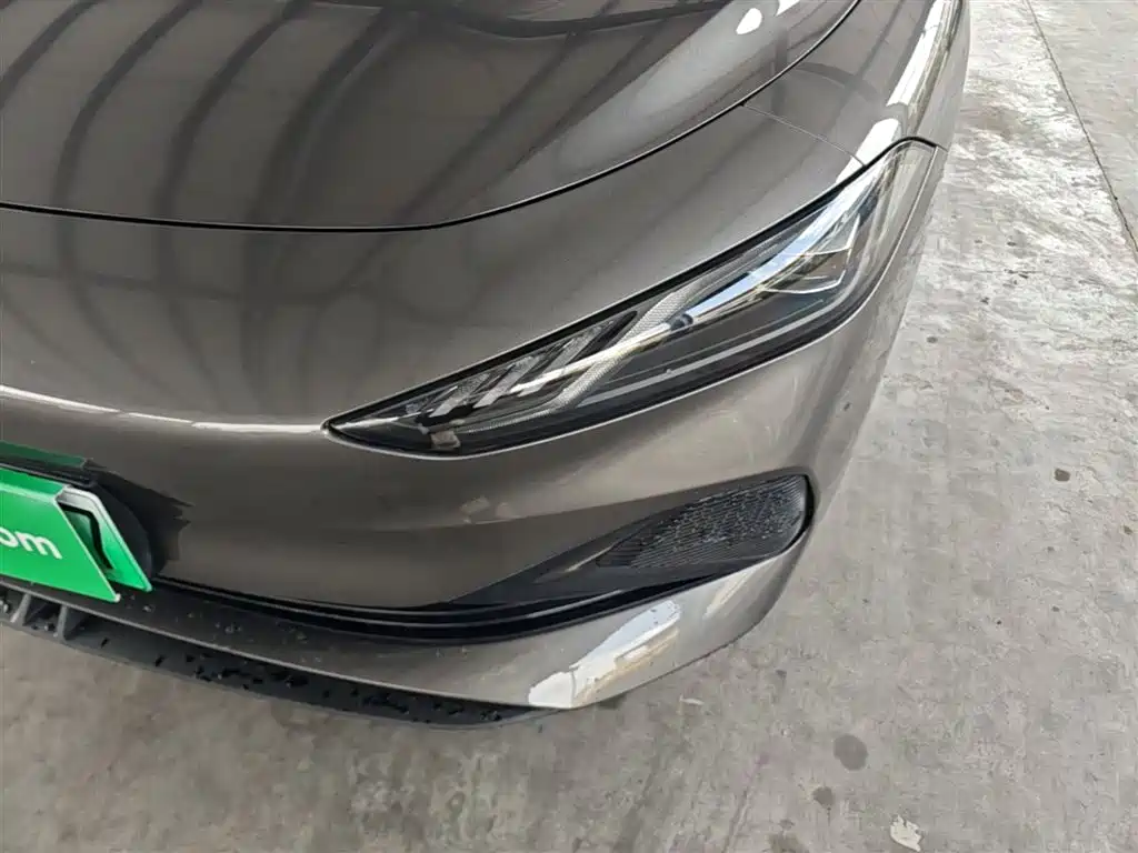 Roewe D7 2025 2023 DMH 125km Beyond Edition