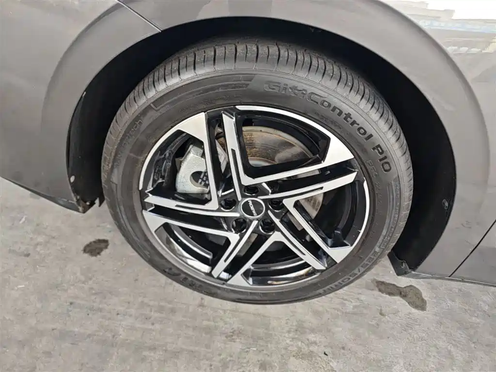 Roewe D7 2025 2023 DMH 125km Beyond Edition