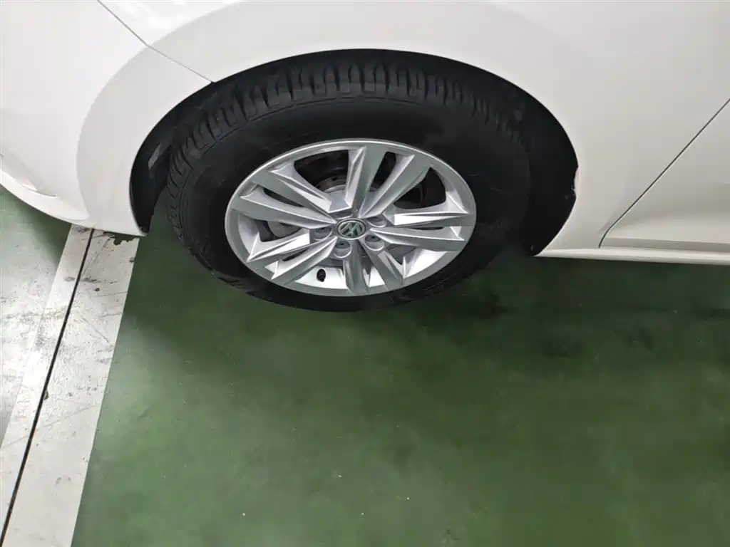 Volkswagen Santana 2016 1.6L Automatic Comfort Edition фото 23