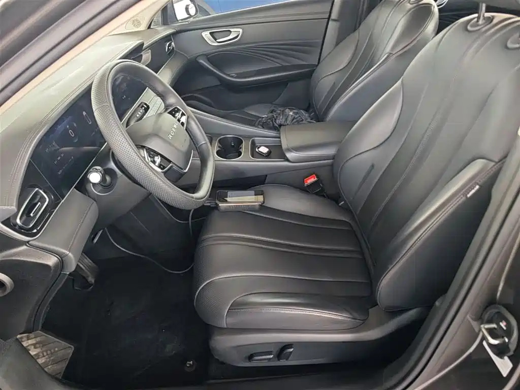 Roewe D7 2025 2023 DMH 125km Beyond Edition