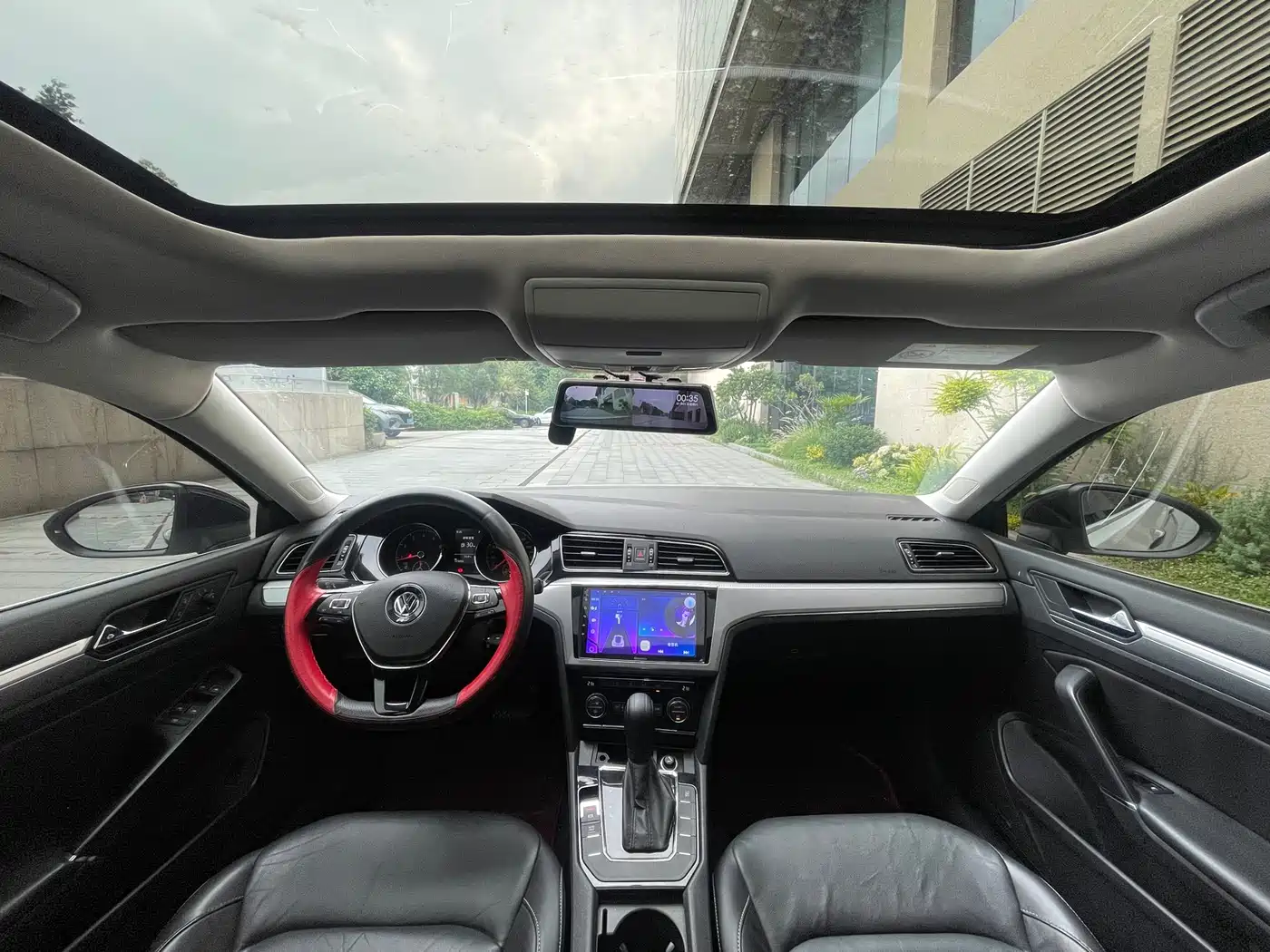 Volkswagen Lamando 2015 280TSI DSG Comfort фото 6