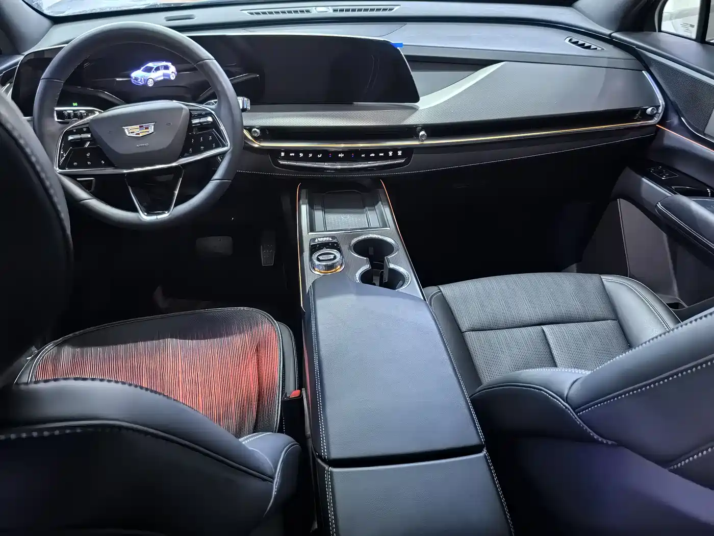 Cadillac XT5 2026 2.0T Luxury Model фото 8