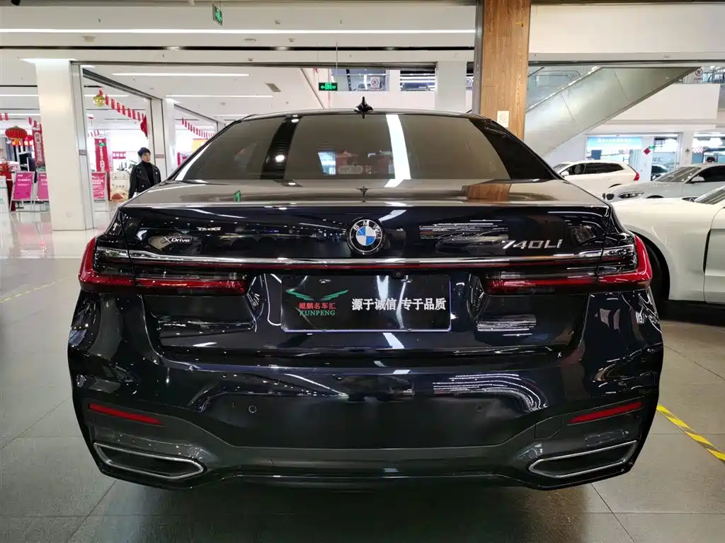 BMW 7 Series 2019 Facelift 740Li Leading M Sport Package фото 4