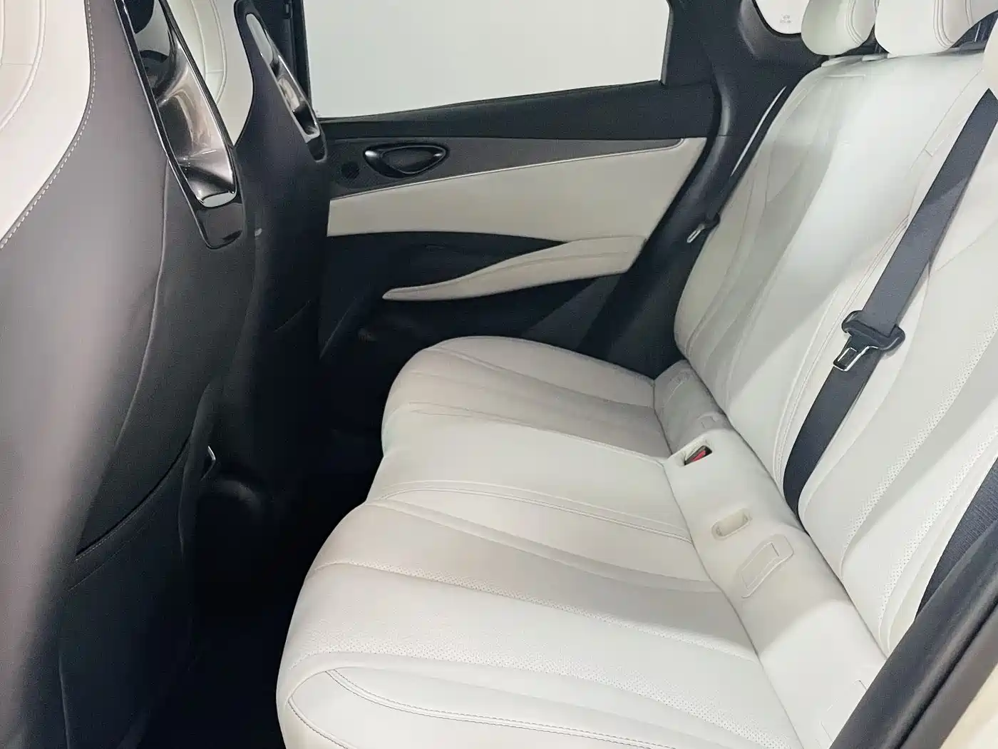BYD Seal 06 New Energy 2024 DM-i 120KM Honor фото 11