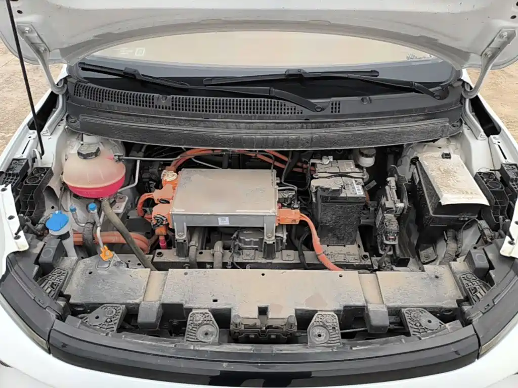 Фото 20 - Geely Geometry E Firefly