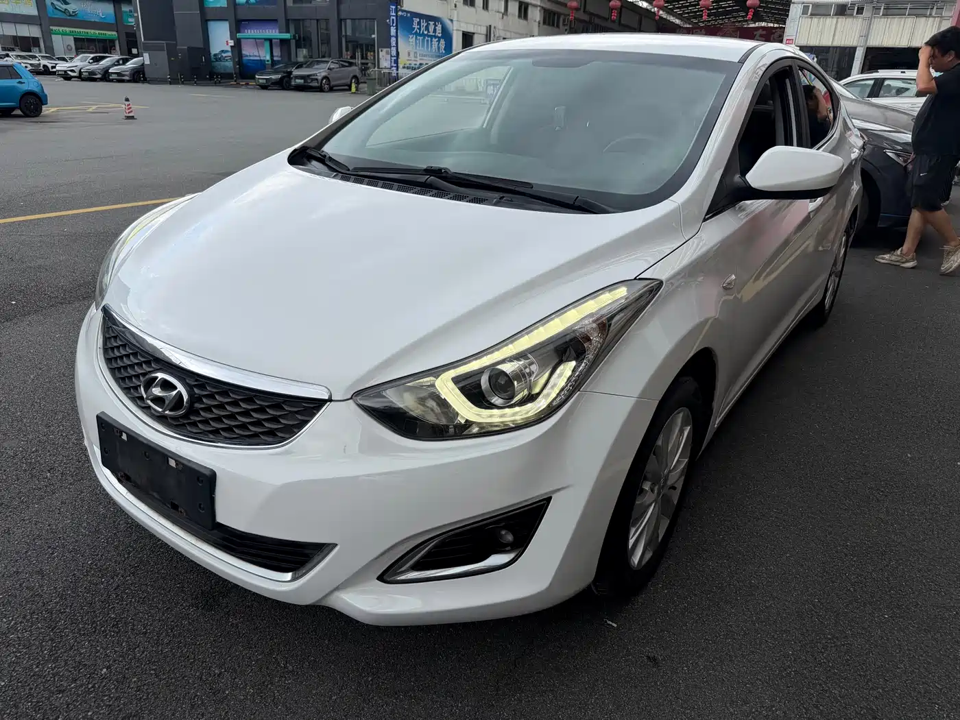 Hyundai Langdong 2016 1.6L Automatic Smart Edition