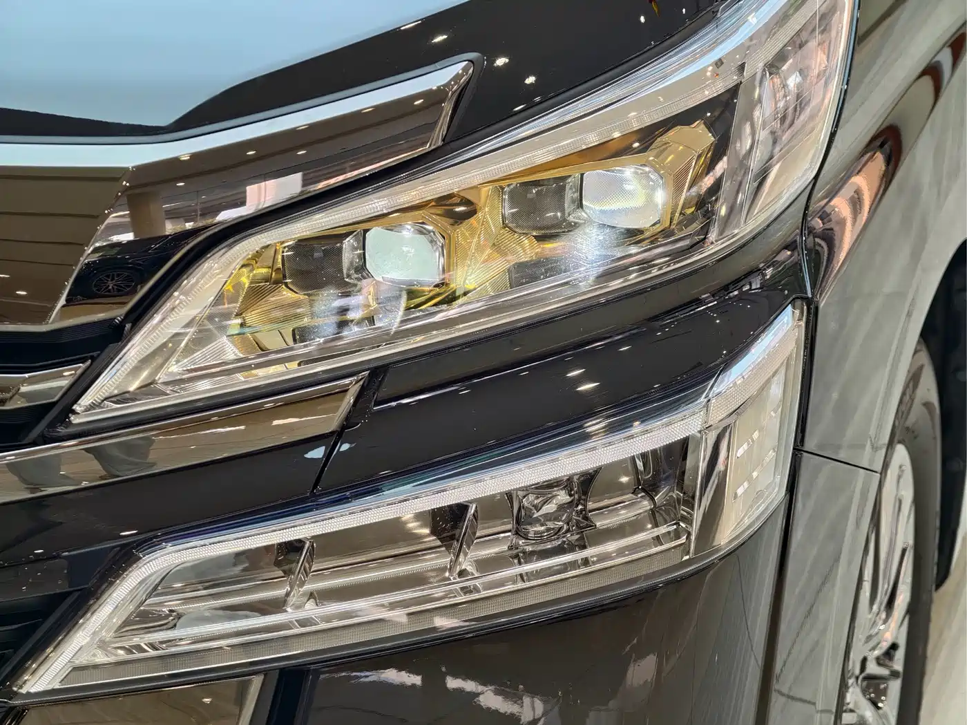 Toyota Vellfire 2023 2023 Crown Hybrid 2.5L HV Premium