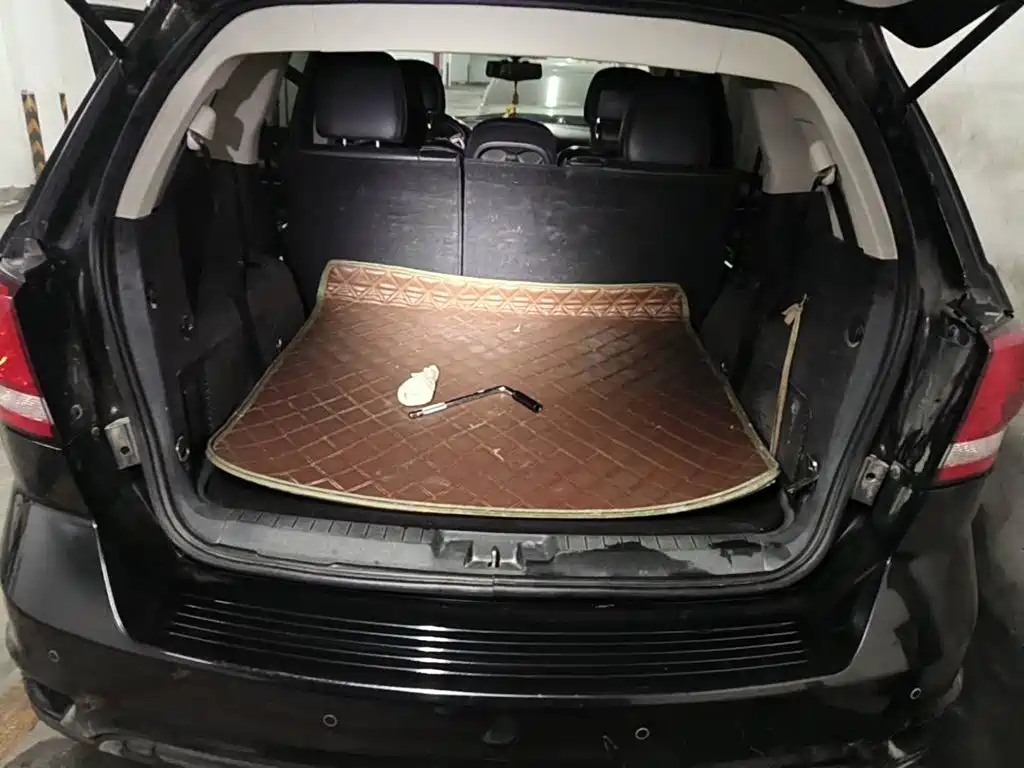 Dodge Journey 2014 2013 Model 2.4L 2WD Premium Edition