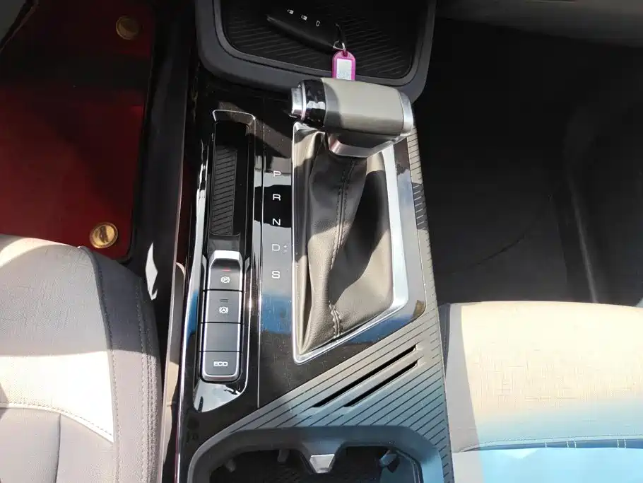 Baojun RM-5 2020 2019 1.5T CVT 24-hour Online Luxury 6-seater