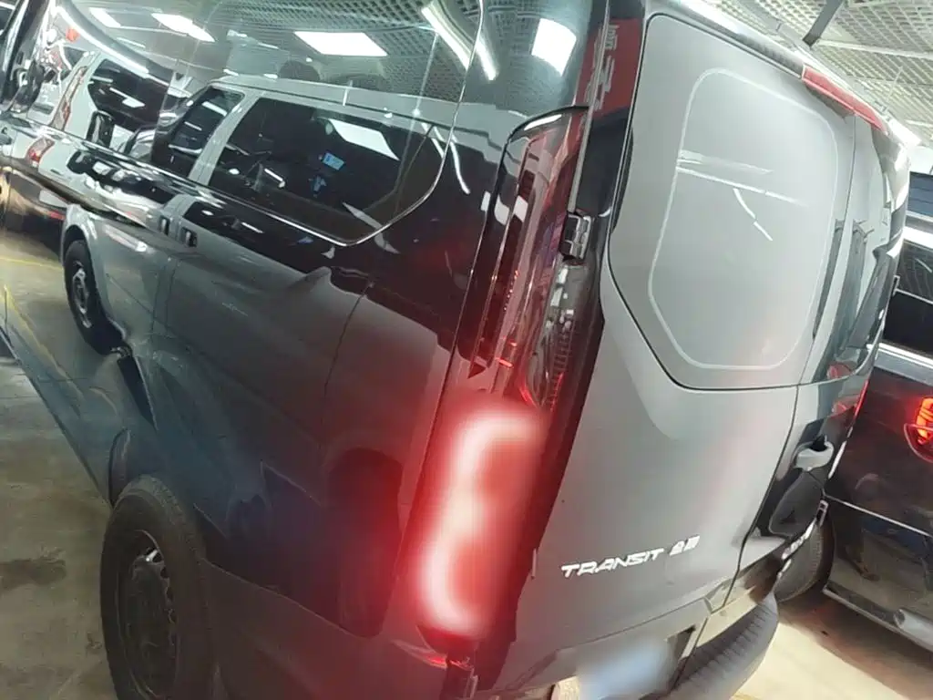 Ford Transit 2025 2023 Model 2.0T Diesel Manual Multi-Purpose Commercial Vehicle Short Wheelbase Low Roof 5/6-Seater