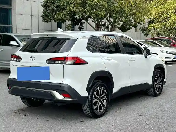 Photo 9 - Toyota Frontlander