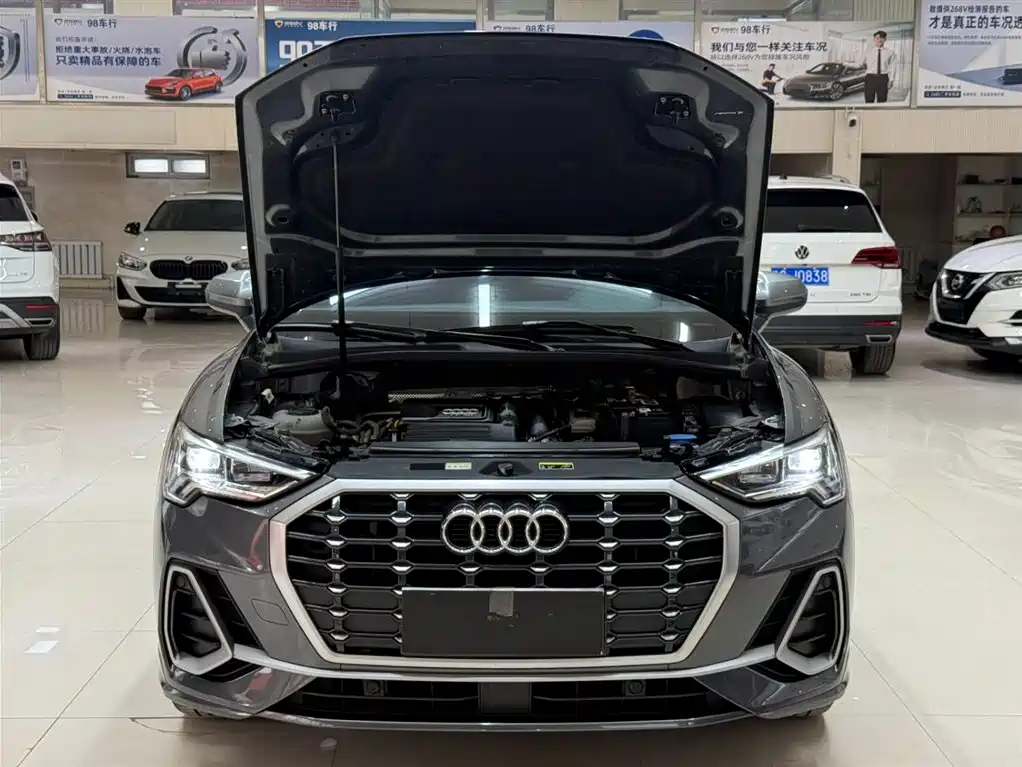 Audi Q3 2023 35 TFSI Fashion Dynamic Model (1.5T) фото 14