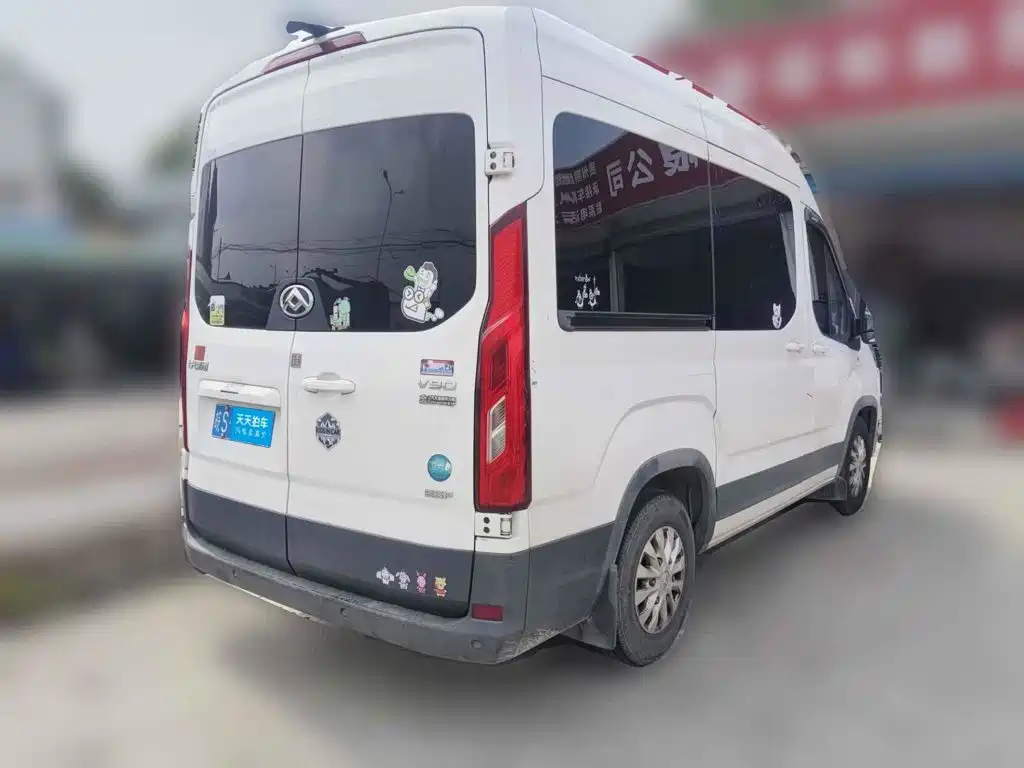 SAIC Maxus Xintu V90 2022 2022 2.0T Manual Yunjie FWD Short Wheelbase High Roof Single Rear Tire 6-Seater