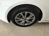 Photo 23 - Hyundai Sonata