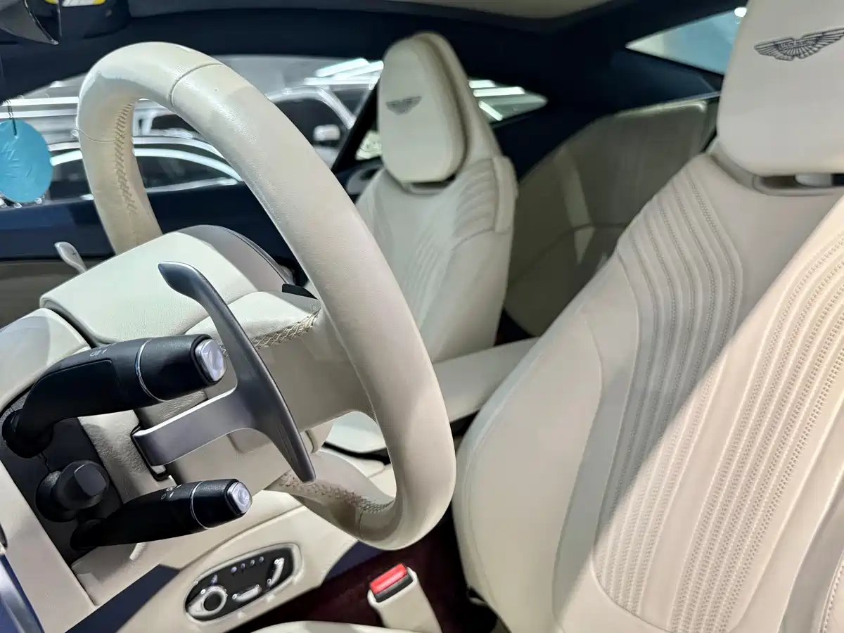 Aston Martin DB11 2017 2017 5.2T V12