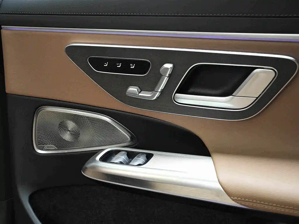 Mercedes-Benz E-Class 2026 2025 E 300 L Premium