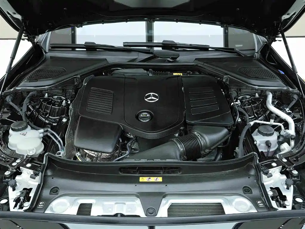 صورة 21 - Mercedes-Benz E-Class