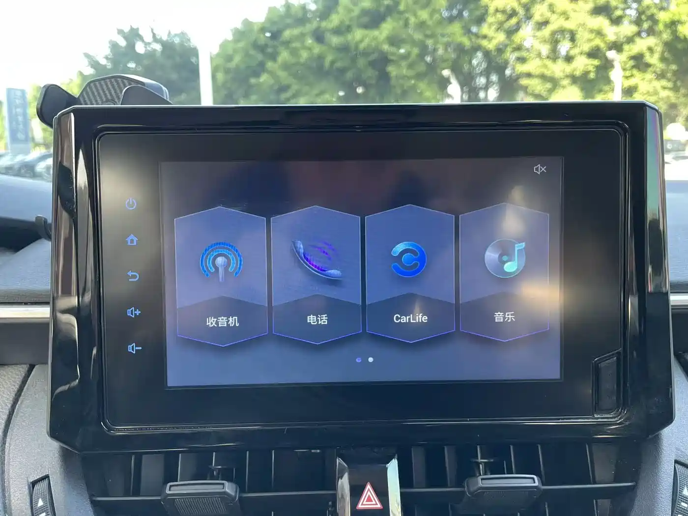 Toyota Corolla 2019 1.2T S-CVT GL Pioneer Edition фото 18
