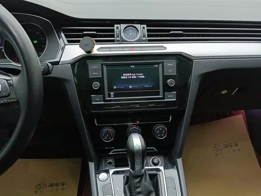 Volkswagen Magotan 2018 280TSI DSG Leading фото 13