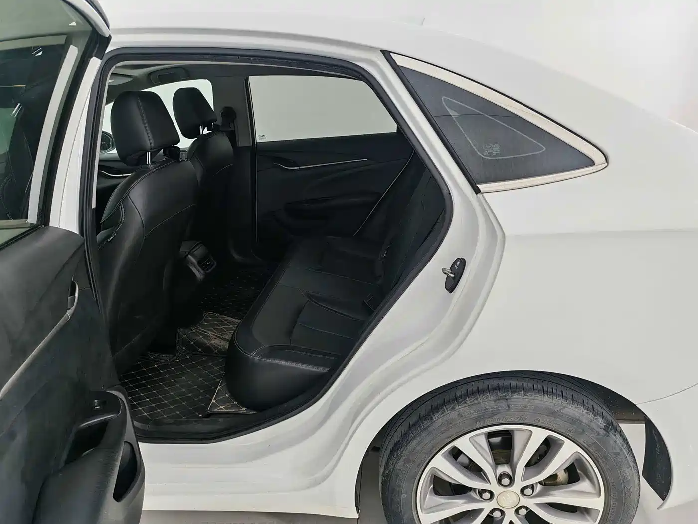 Buick Excelle 2022 2021 Facelift 1.3T Auto Mild Hybrid Elite